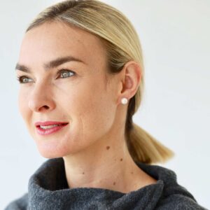 Dainty Pearl Stud Earrings