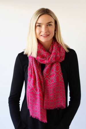 Interlinked Chain Scarf